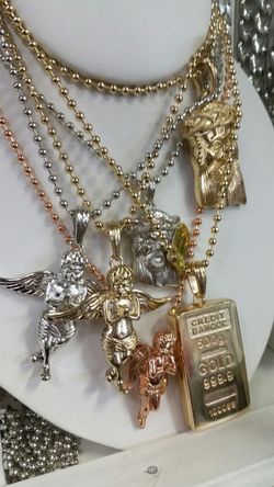 Gold plated necklaces. New!!!