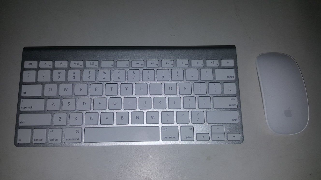 Apple bluetooth Keyboard & magic Mouse