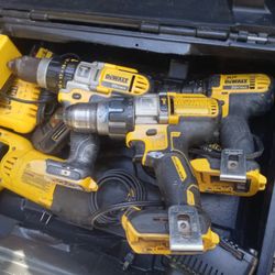 DeWalt Drills 3 With Bag And Chargers 