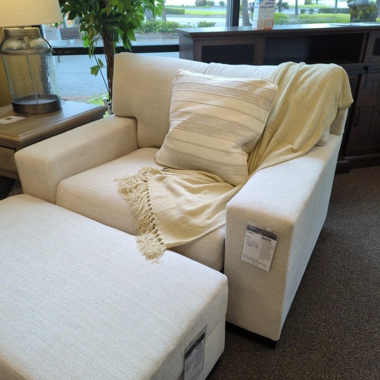 New White Modern Chair Oversized Comfy