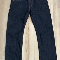 Levi’s 505 32 x 30 Regular Fit Dark Blue Jeans - Great Condition!