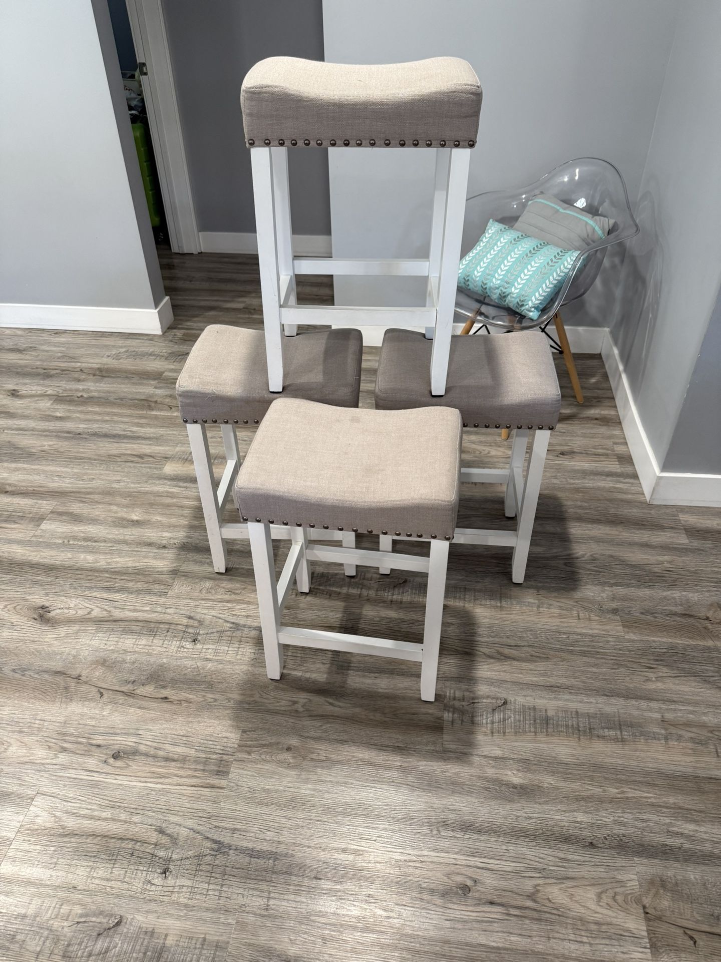 Bar Stools Low x4