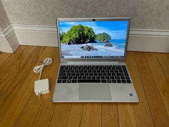 14" laptop 8GB RAM 128GB SSD Windows 10 Pro