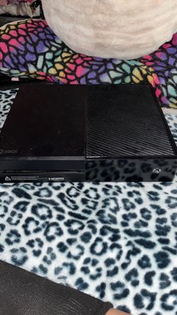 Xbox 1 black with 3.5mm controller