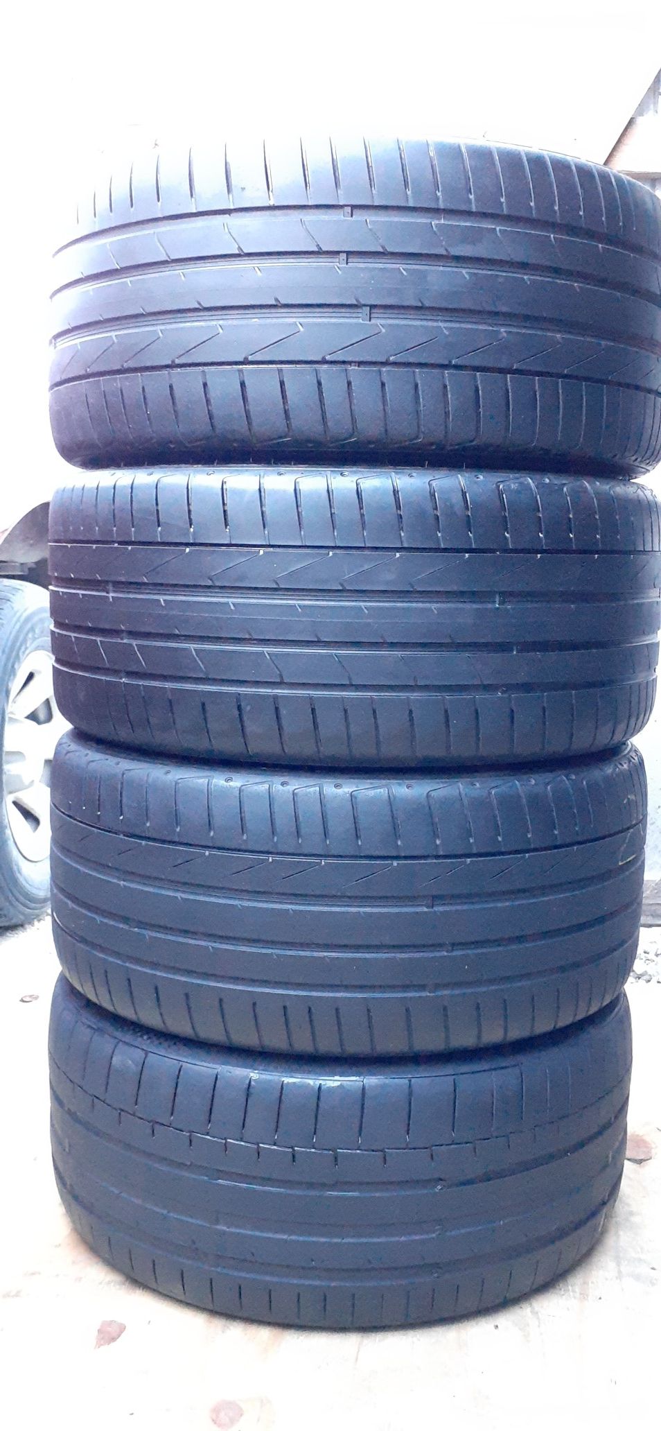 4 tires 245 35 19 low pro continental & hankook excellent condition