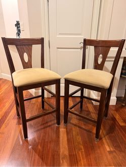 3 High chairs
