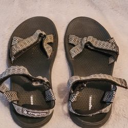 Women's Academy River Sandals Size 8