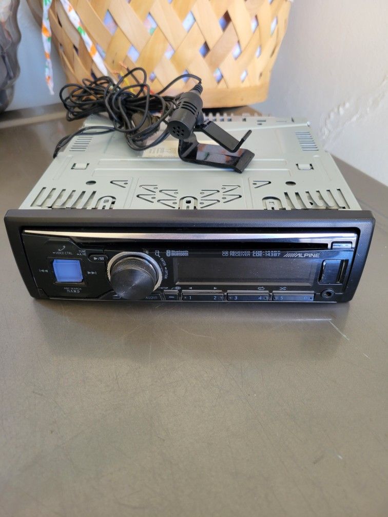 Alpine Stereo