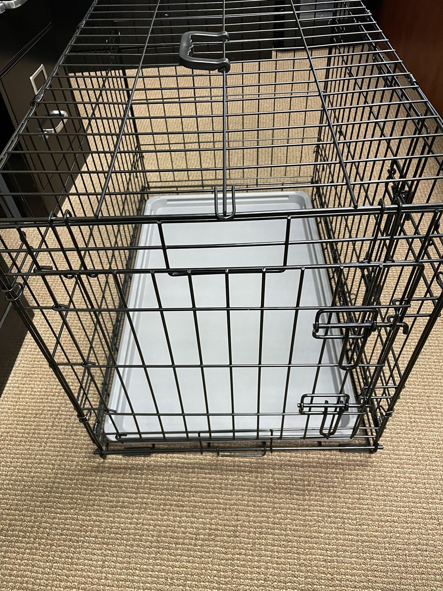 Wire Collapsible Dog Crate-Medium