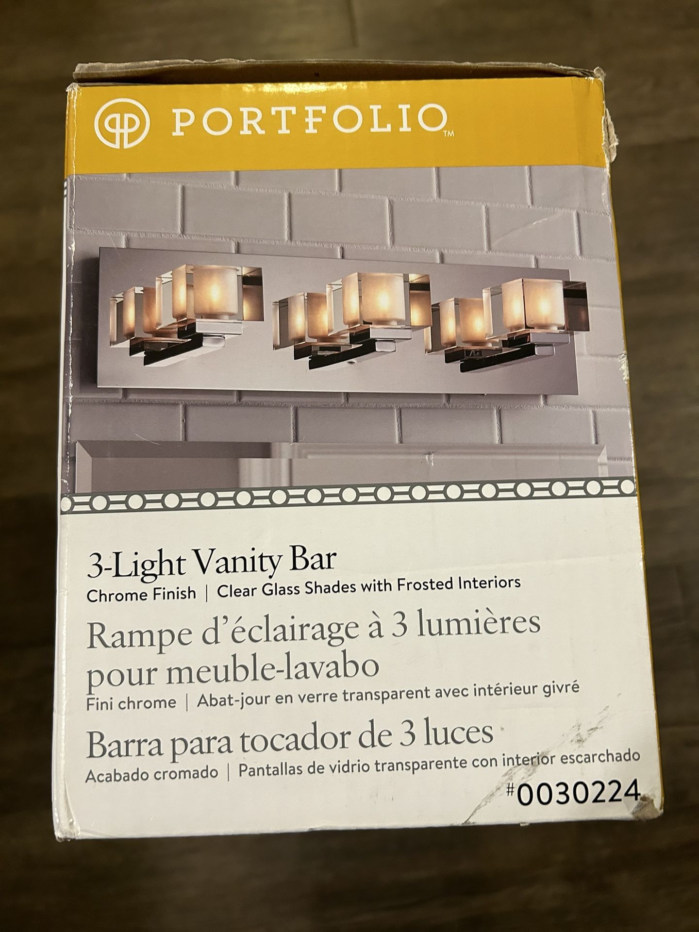 3 Light vanity Bar