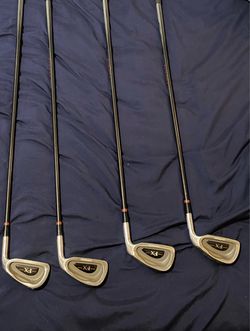 4pc set golf clubs