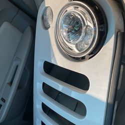 JEEP RUBICON HEADLIGHTS