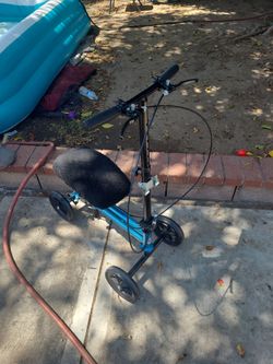 Knee scooter