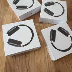 AirPods Pro Max Midnight Color