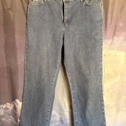 Women's Levi's Size 16 Petite