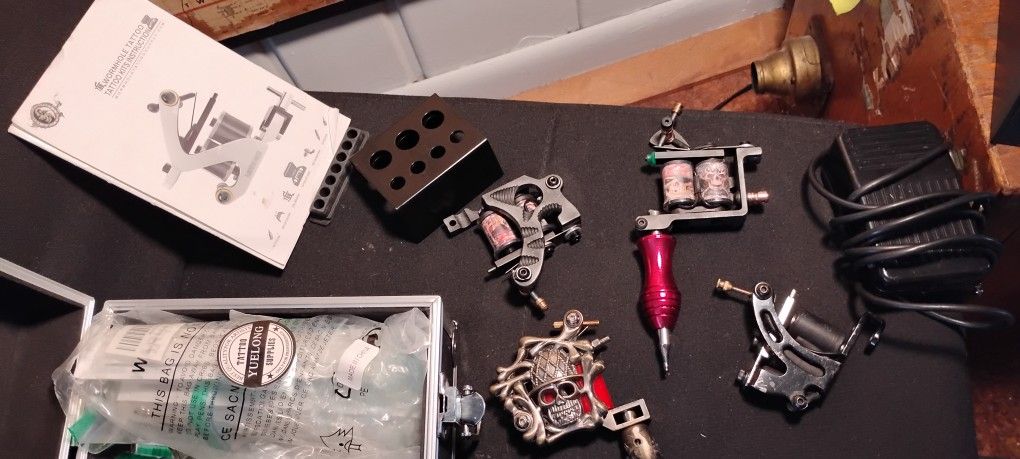 Tattoo Kit With 4 Guns