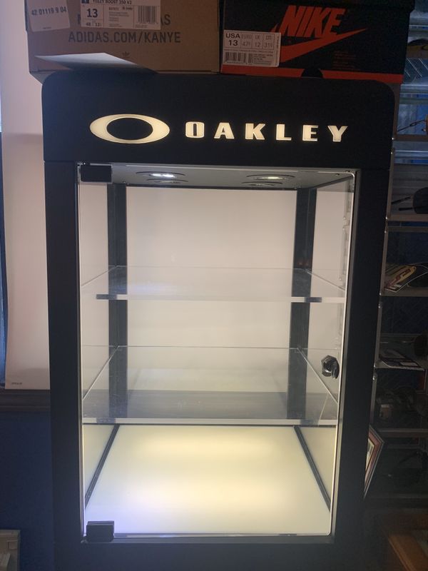 Oakley Display Case for Sale in Mount Prospect, IL OfferUp