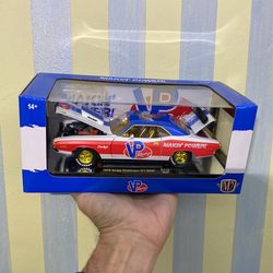 M2 Machines Chase, 1970 Dodge Challenger, RT hemi rare only 750 worldwide $55