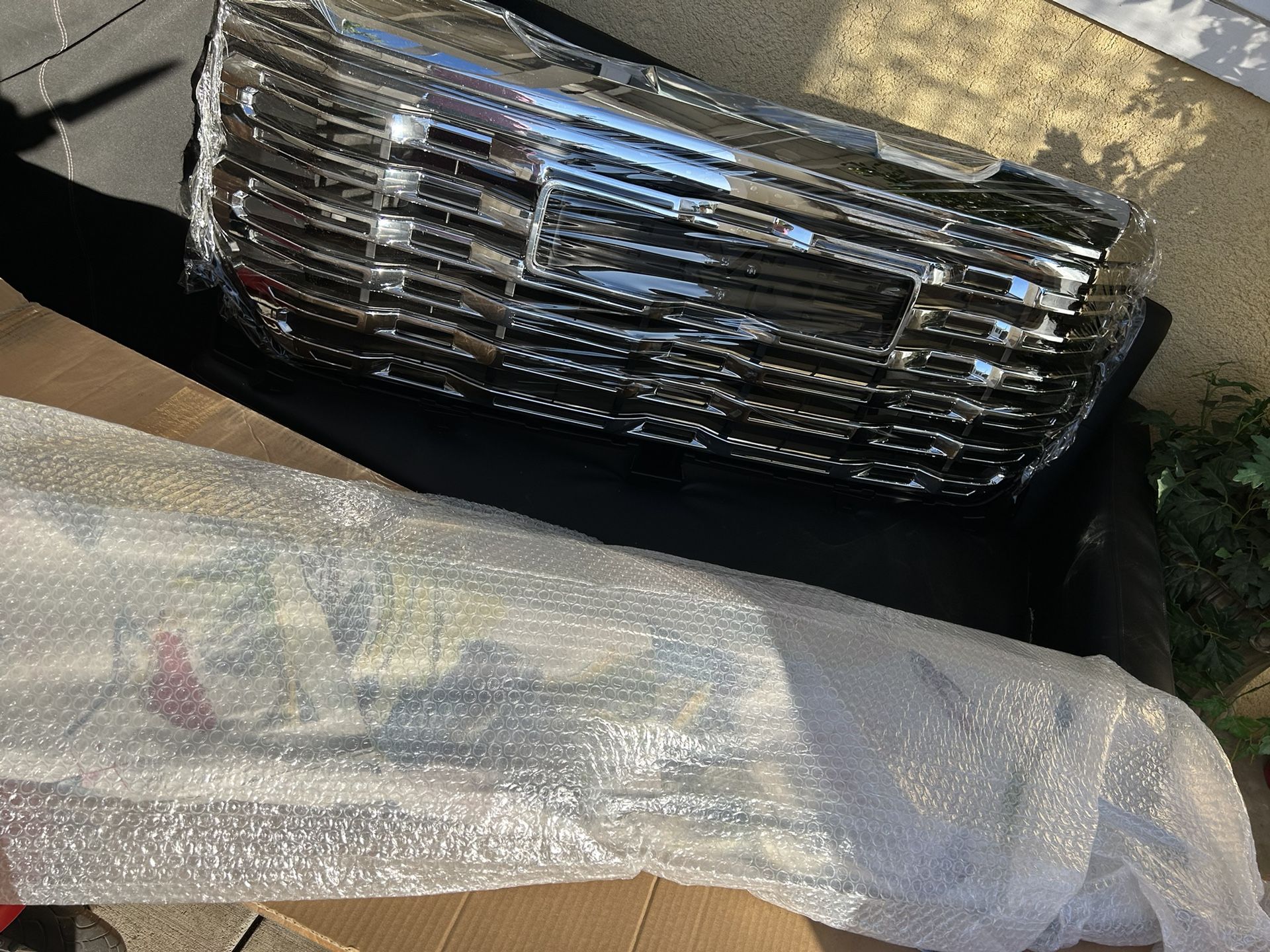 Brand New GMC Sierra 1(contact info removed)-2025 Grille / Lower Open Skid Plate Valance 