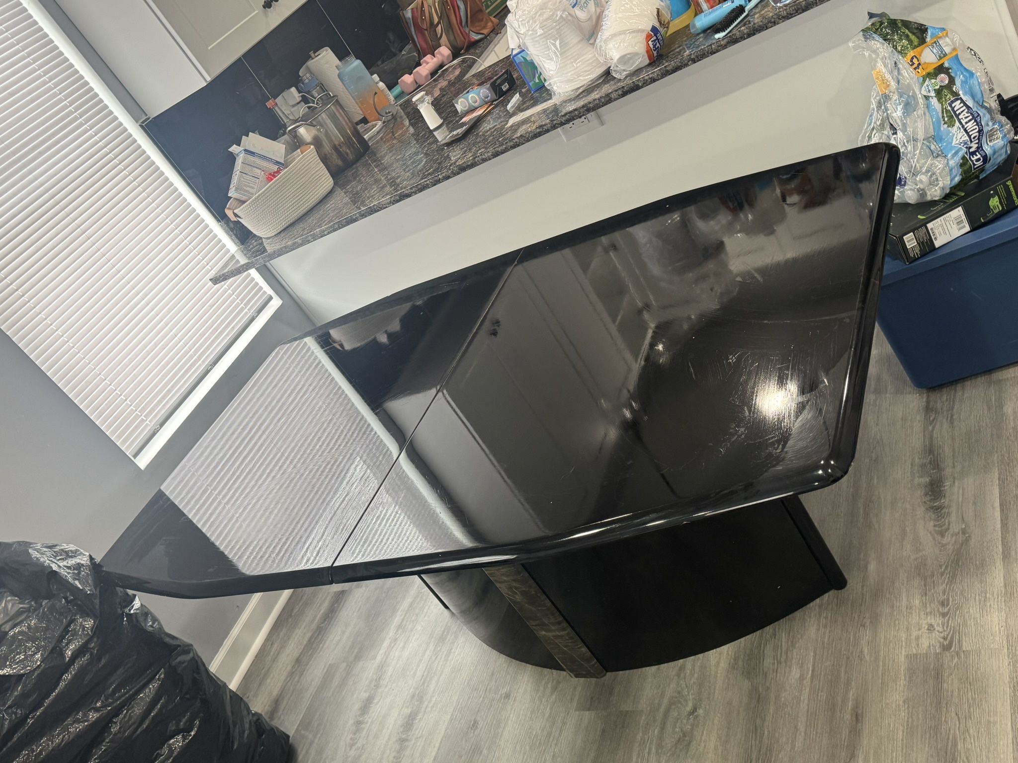 dining table w/6 chairs