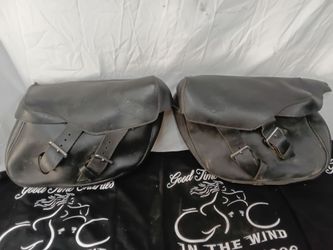 Hard leather saddlebqgs
