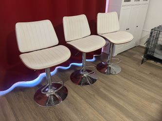 Swivel Bar Stools