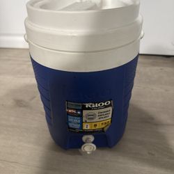 Igloo 2 Gallon Sport Cooler