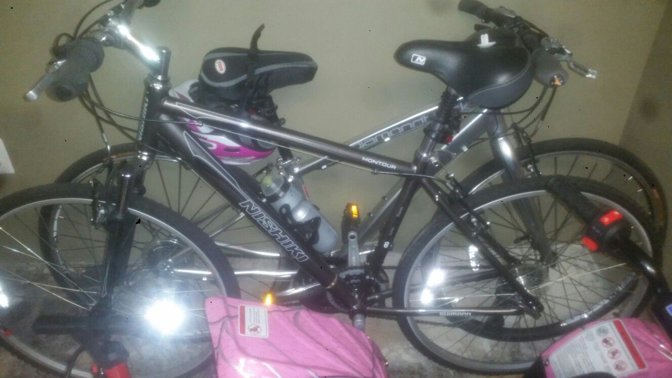 A man 26 Mountain bike with fork shocks a shock on the seat practically brand new