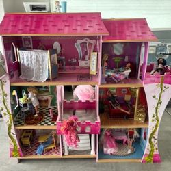Doll House, Dolls And More!