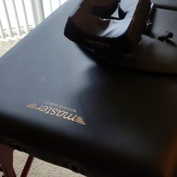 Montclair Pro Portable Massage Table 