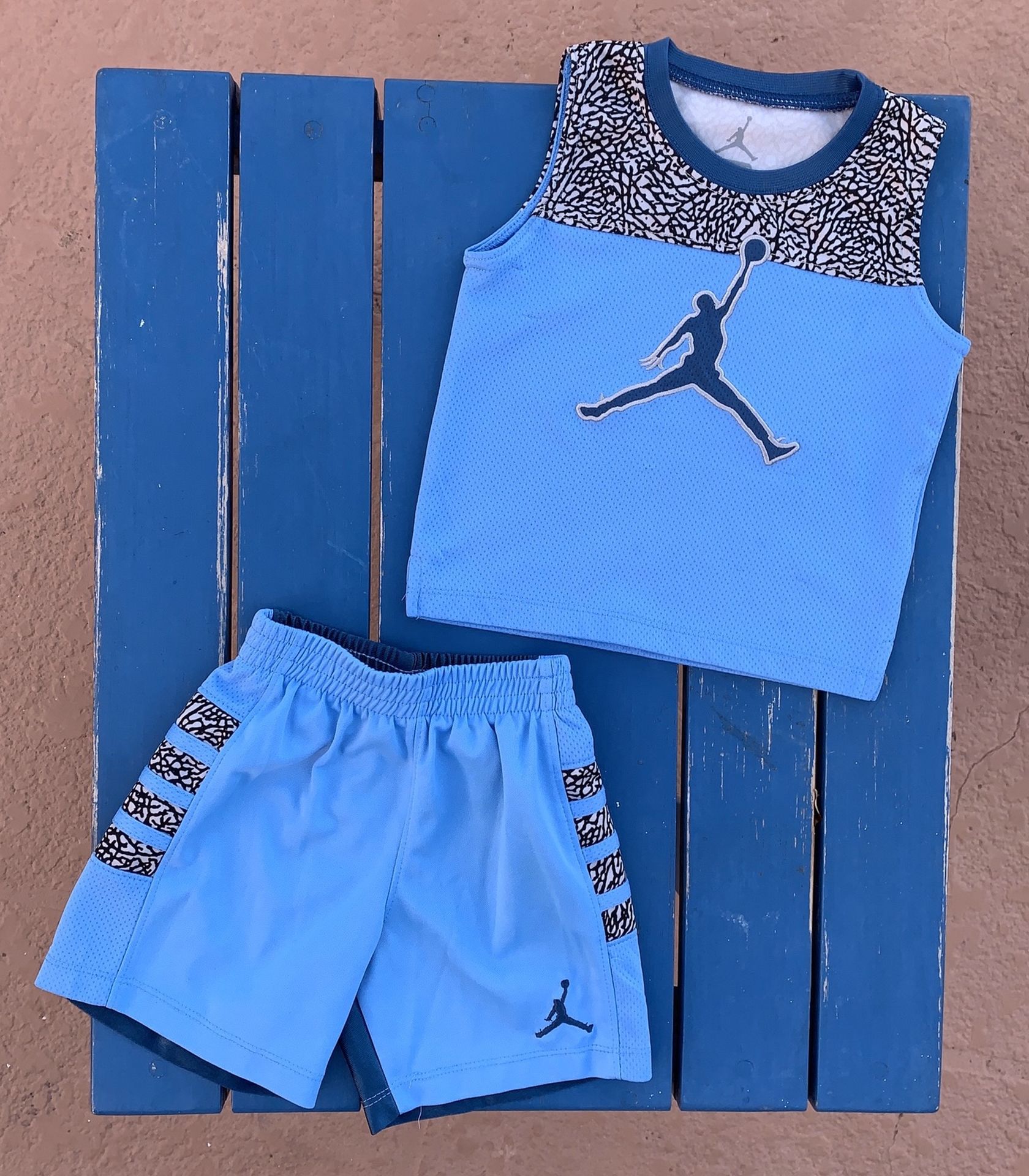 EUC Nike Air Jordan baby tank top & shorts set, size 24 months