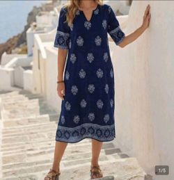 Women's Floral Print Dress Short Sleeve Boho Summer navy blue white Size 
XL New, never been worn . please see the photos.
Material -woven fabric, 91%