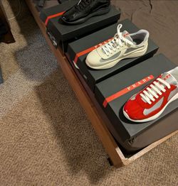 Prada America cup size (10US) Brand new with receipt
