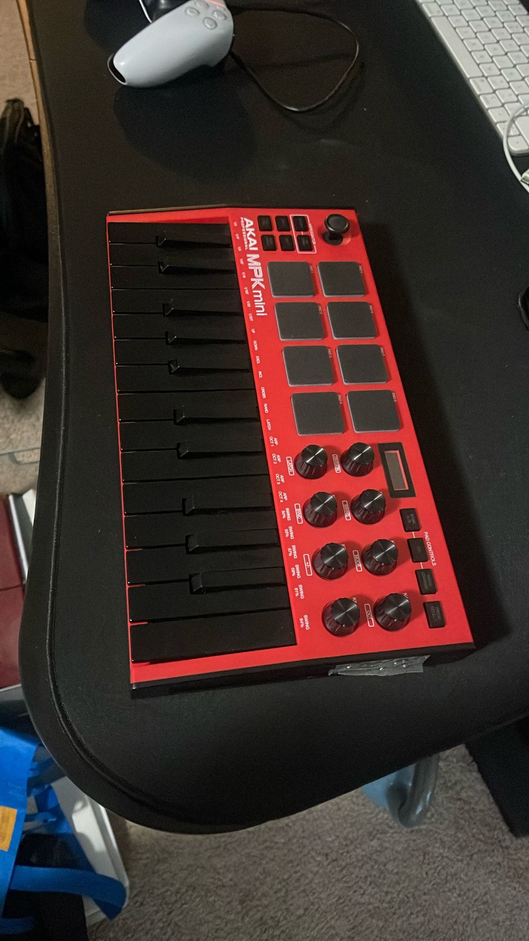 Akai MPK Mini MIDI KEYBOARD