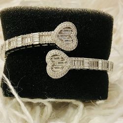 Ladies Love Bracelet