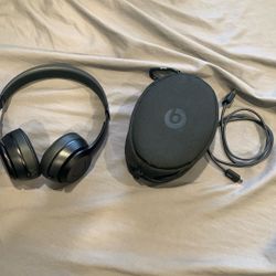 Brand New Beats Solo 3 