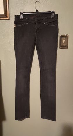 Junior’s skinny jeans