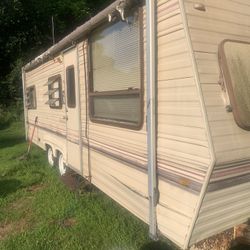 1988 Chateau Camper