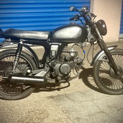 Amstar Nostalgia 49cc Scooter / Motorcycle 