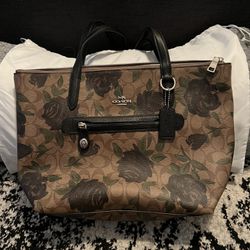 COACH Tote with Zip Closure 