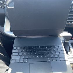 iPad Pro 12.9 keyboard 