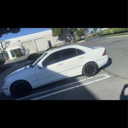 2005 Mercedes-Benz C-Class