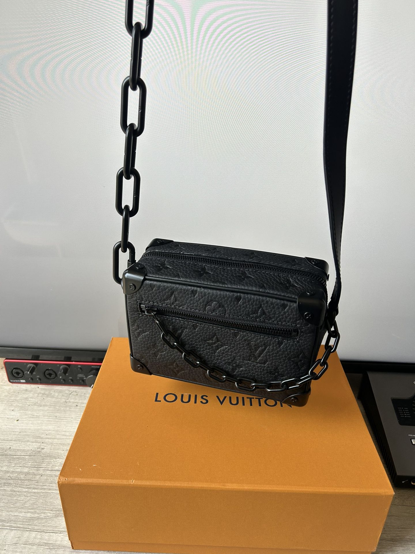 Louis Vuitton Neo Wallet Trunk for Sale in Newport Beach, CA - OfferUp