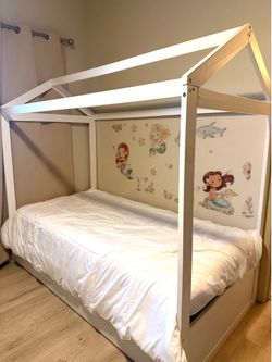 Montessori bed