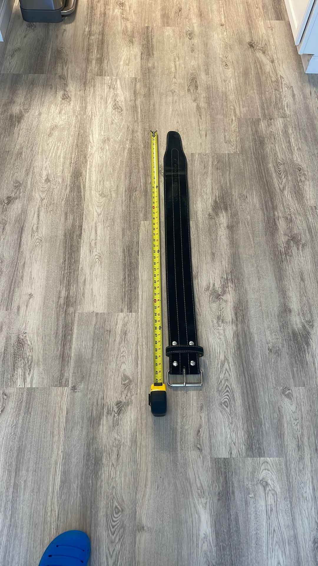 Size Medium Weightlifting Belt