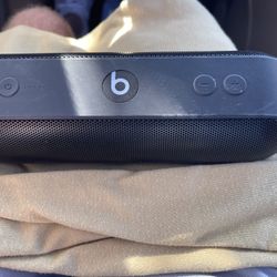 Beats Pill Speaker 
