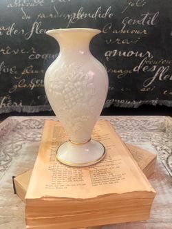 LENOX Vintage Lenox "Fruits of Life" Ivory Porcelain Vase - 24K Gold Trim