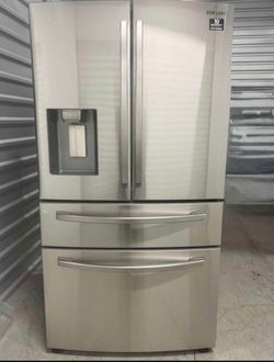 REFRIGERATOR  LIKE NEW