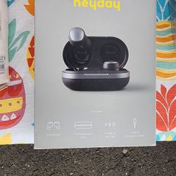 Heyday Earbuds W/ Recharchable Case 