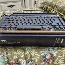 Bluetooth Mechanical Keyboard, Typewriter Style